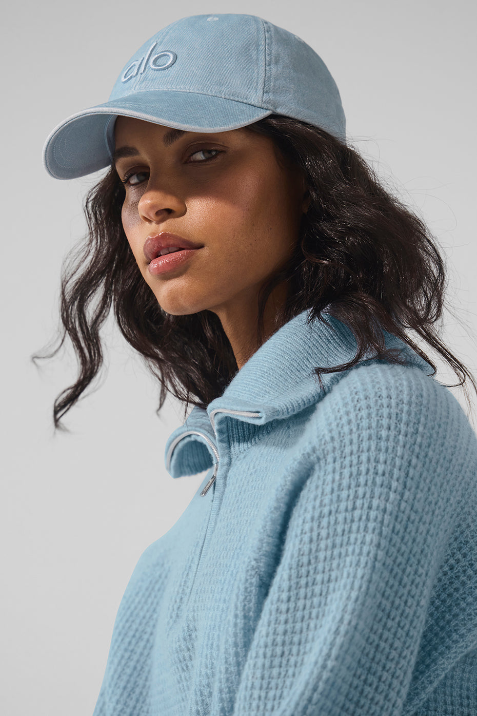 Alo Yoga Washed Off-Duty Cap - Light Denim – Kanadadan Kapına
