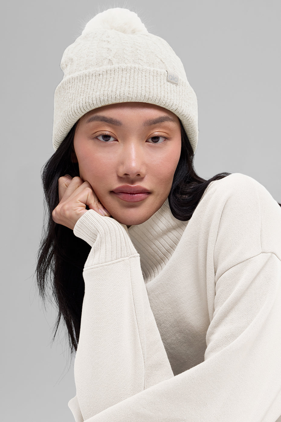Alo Yoga Women's Cable Knit Winter Bliss Beanie - Ivory