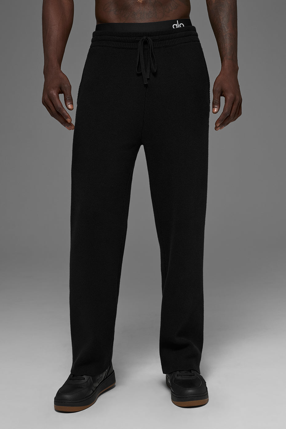 Alo Yoga Men's Scholar Straight Leg Sweatpant - Black – Kanadadan