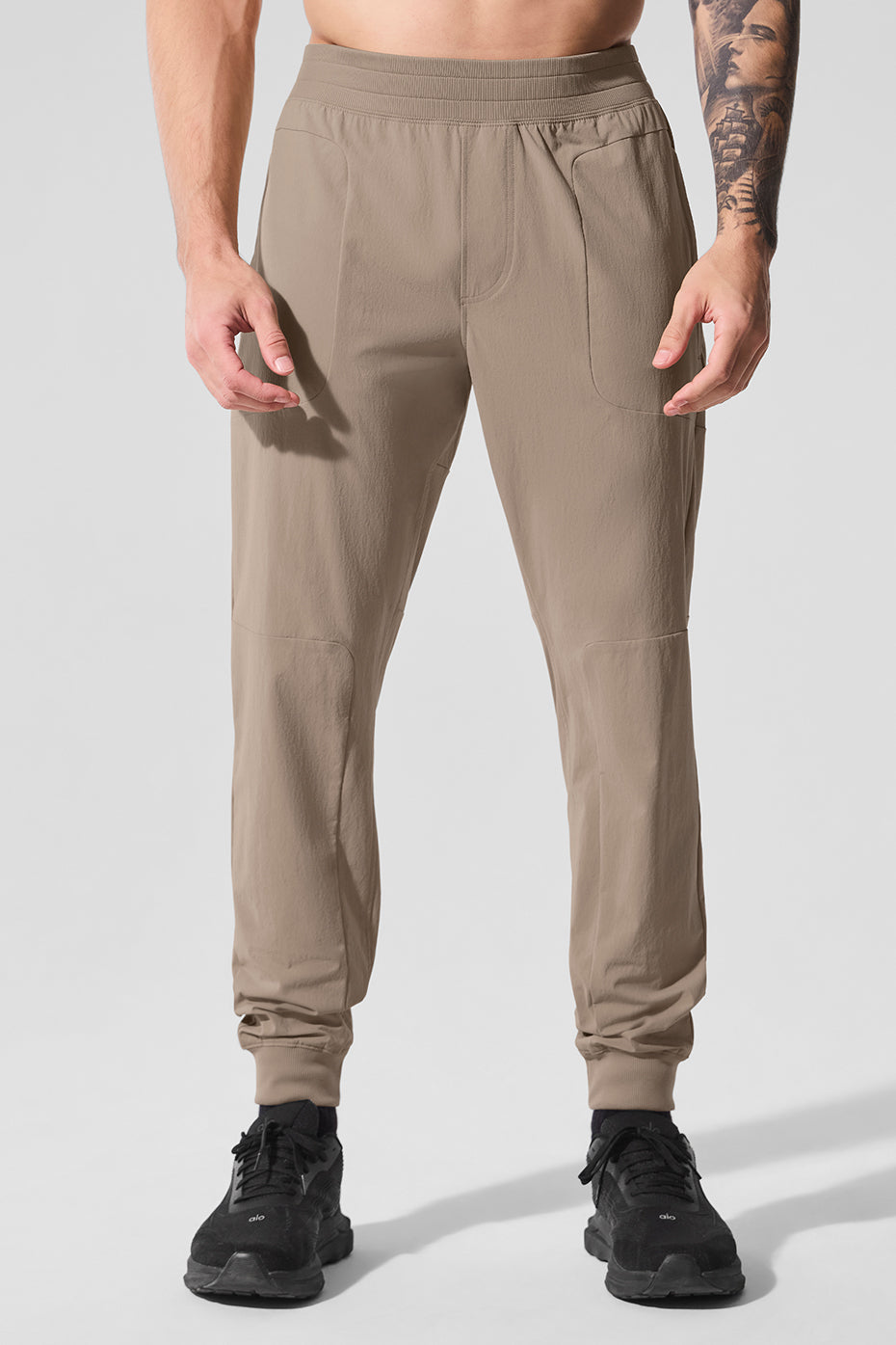 Alo Yoga Men's Co-Op Pant Gravel – Kanadadan Kapına