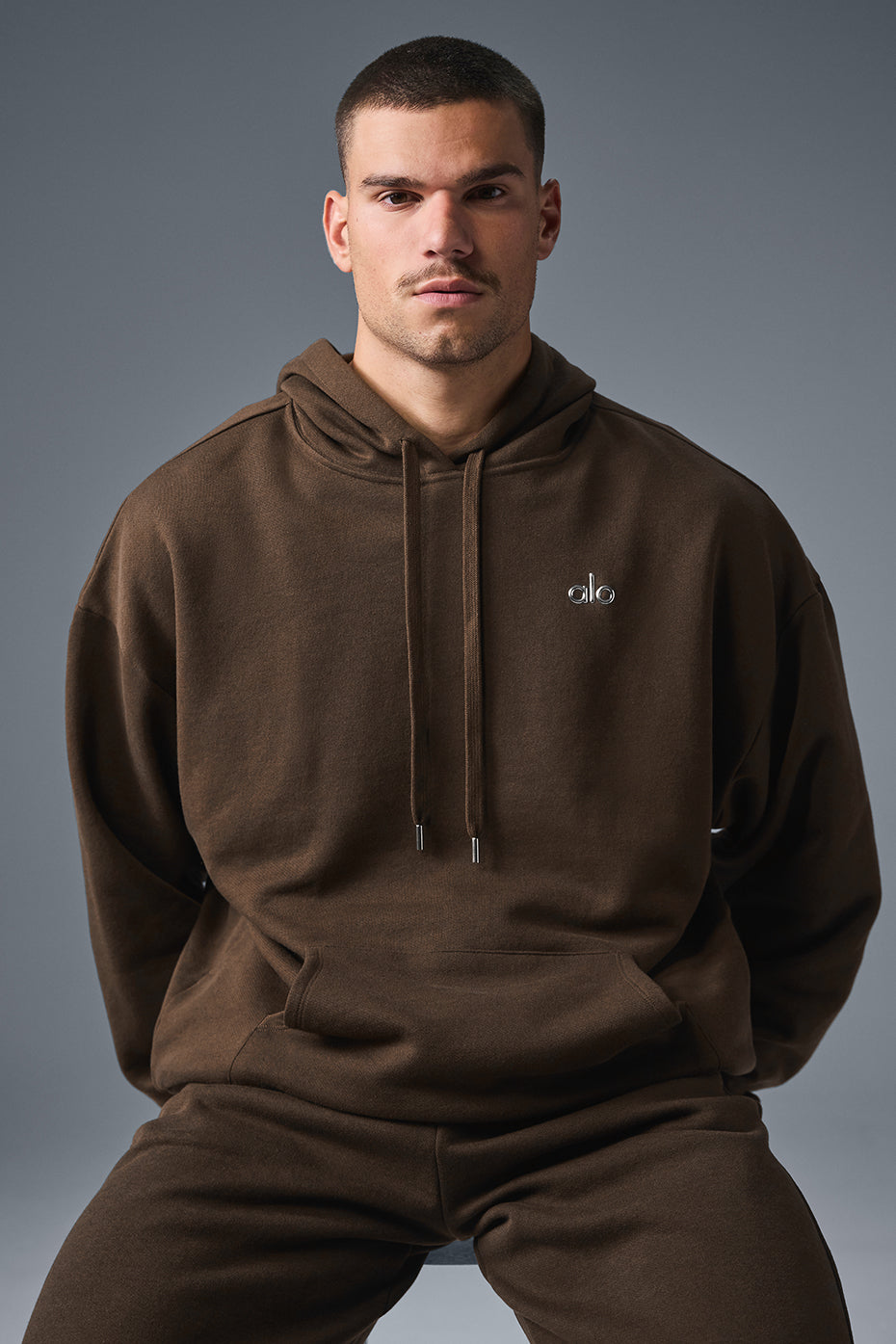 Alo Yoga Men's Accolade Hoodie - Espresso – Kanadadan Kapına