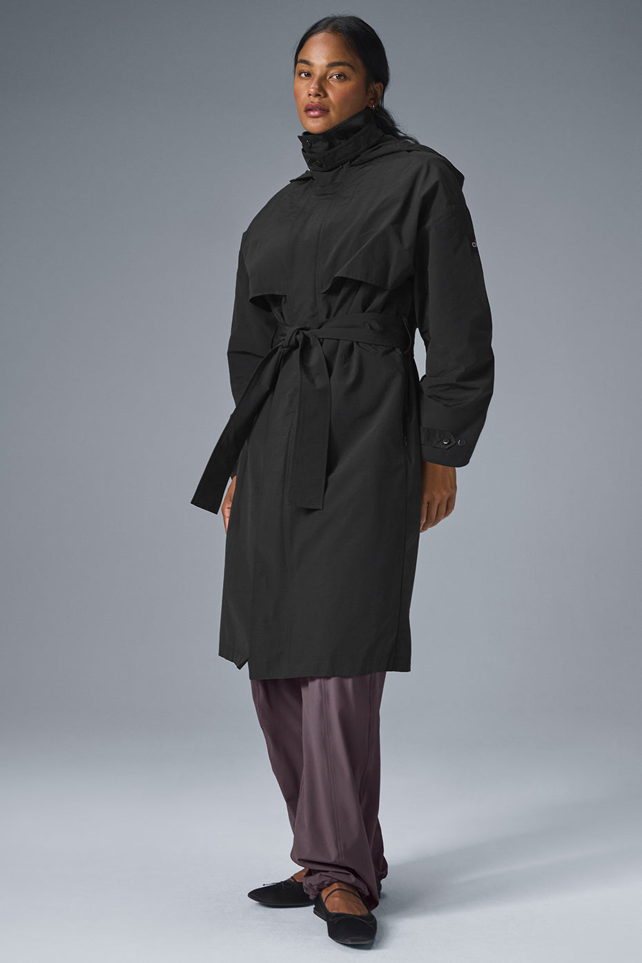Alo Yoga Crinkle On The Move Trench - Black – Kanadadan Kapına