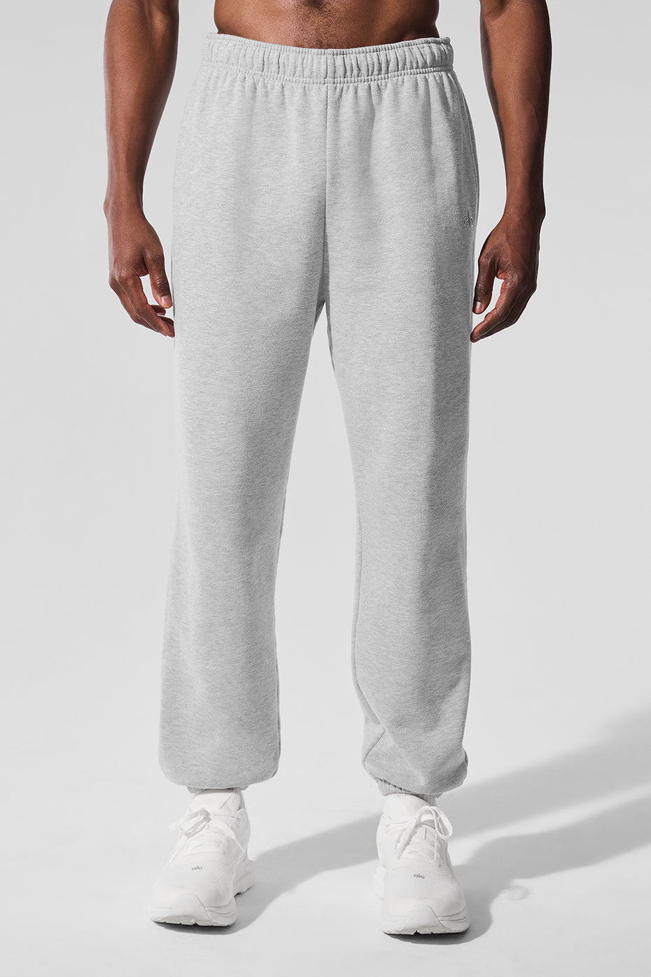Alo Yoga Men Accolade Sweatpant -Athletic Heather Grey – Kanadadan