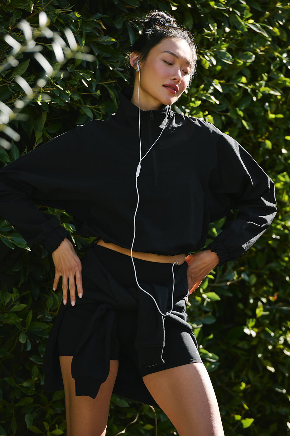 Alo Yoga Cropped 1/4 Zip Alumni Pullover - Black – Kanadadan Kapına