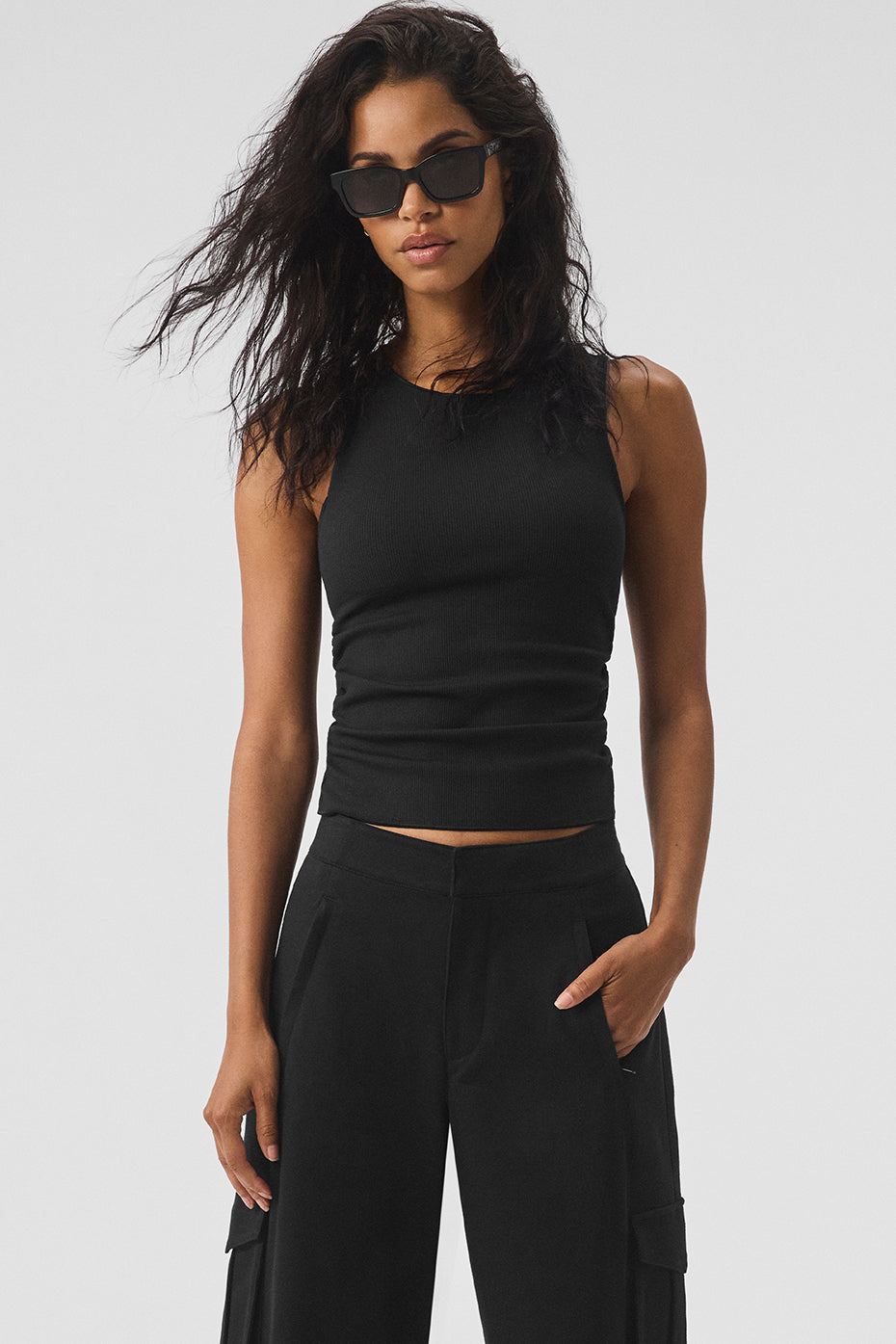 Alo Yoga Ribbed En Pointe Tank - Black – Kanadadan Kapına