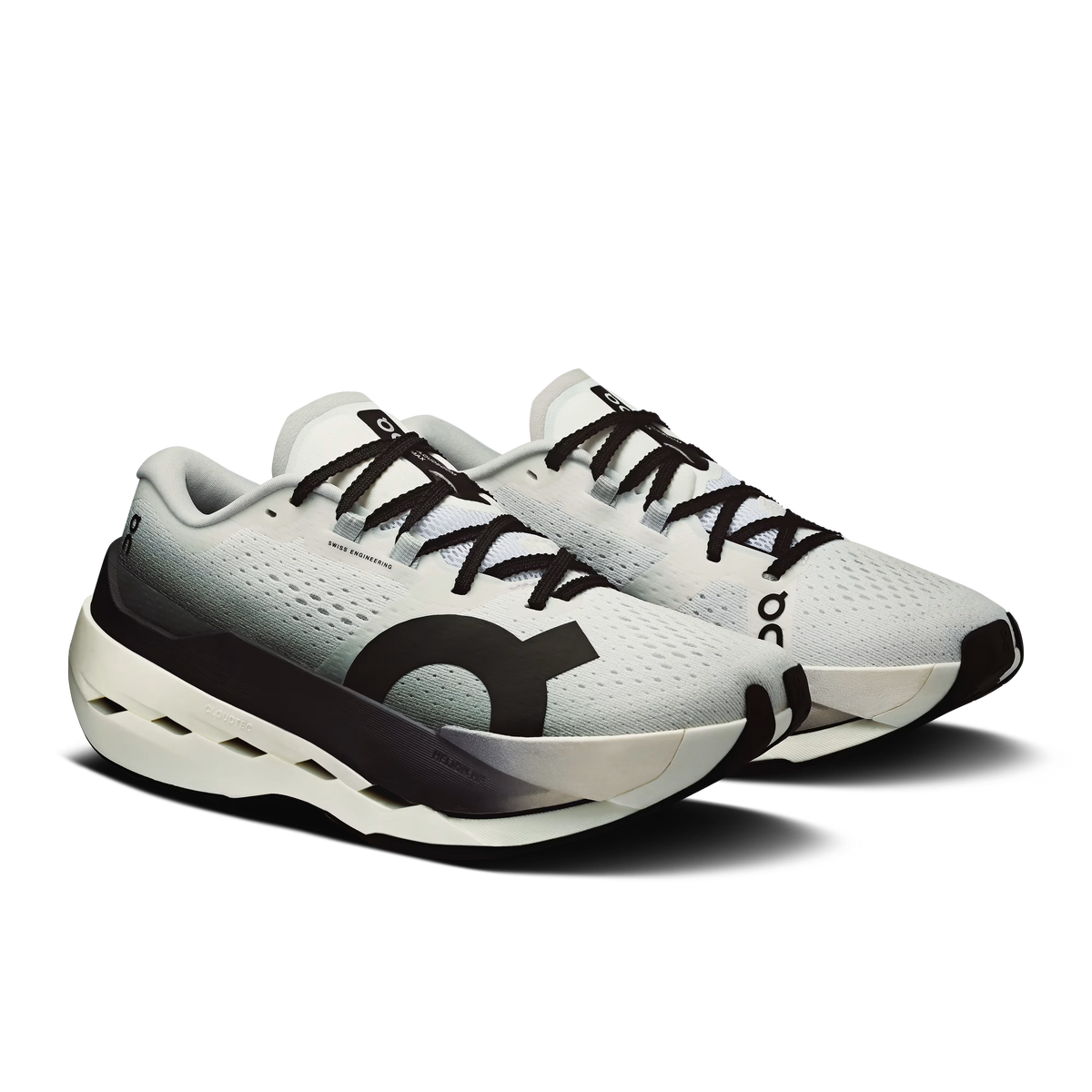 On Cloud Women Cloudboom Max - White | Black