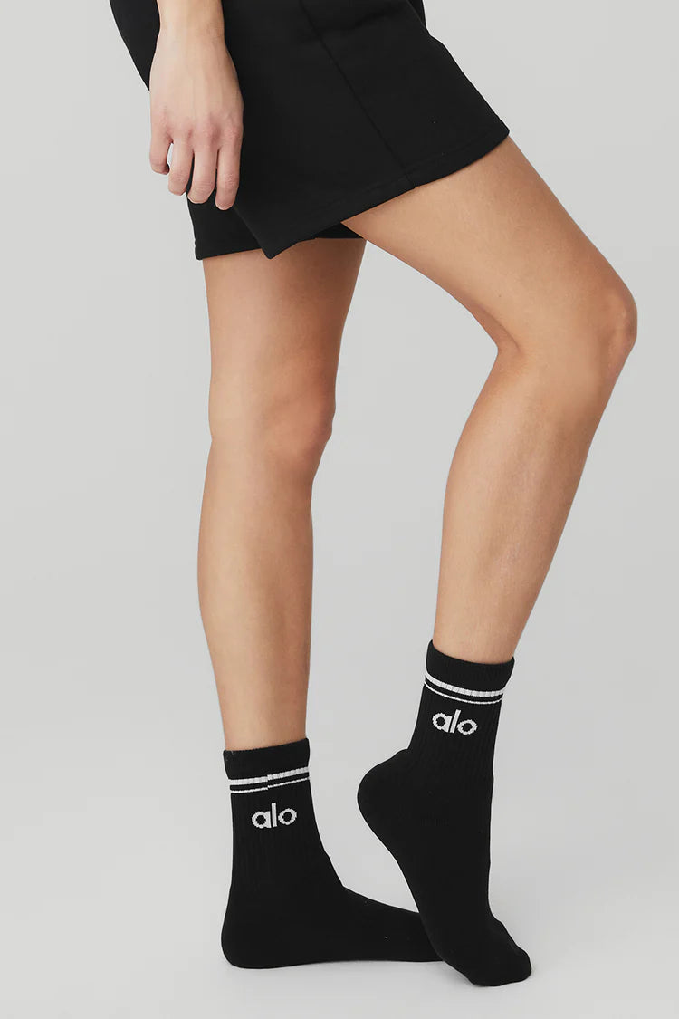 Alo Yoga Unisex Half-Crew Throwback Sock  -  Black/White