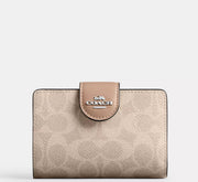 Coach Medium Corner Zip Wallet In Signature - Silver/Sand/Taupe