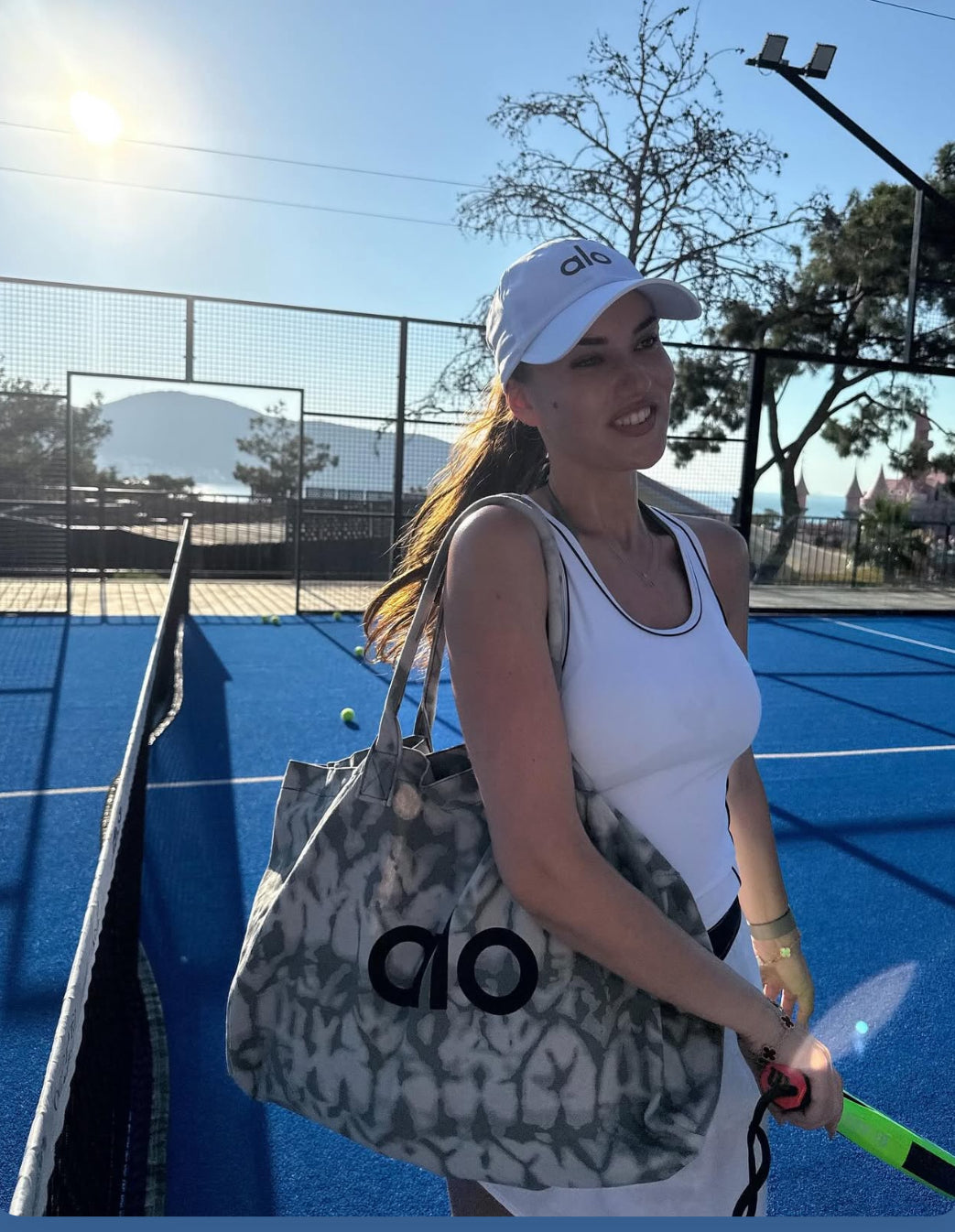 Alo Yoga Iconic Shopper Tote - Hemen Teslim