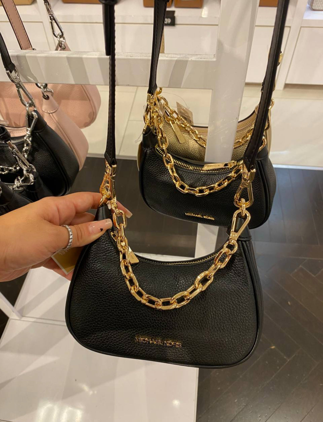 Michael Kors Cora Mini Zip Pouchette Kadın Çanta