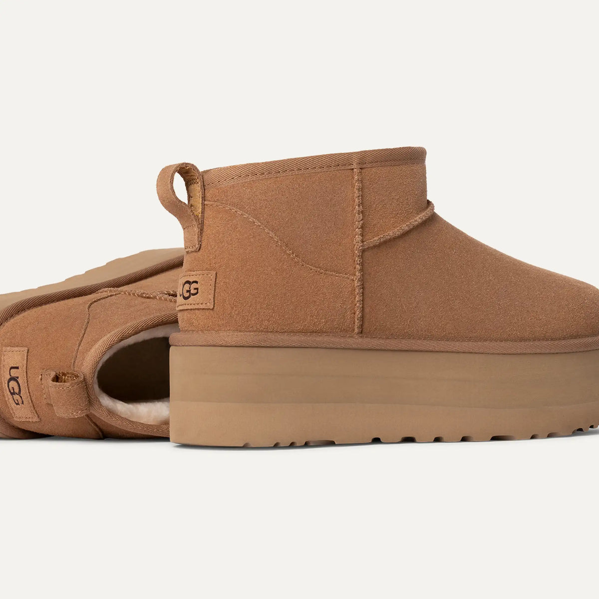 Ugg Women's Classic Ultra Mini Platform-Chestnut