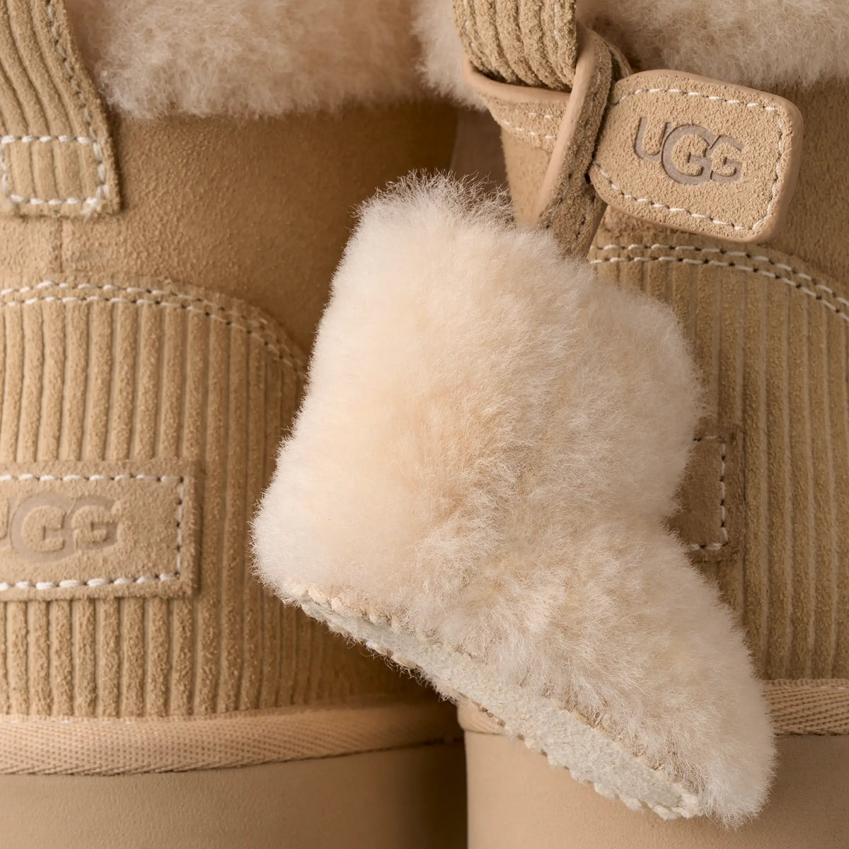 Ugg Women's Classic Mini Heritage- Sand Castle
