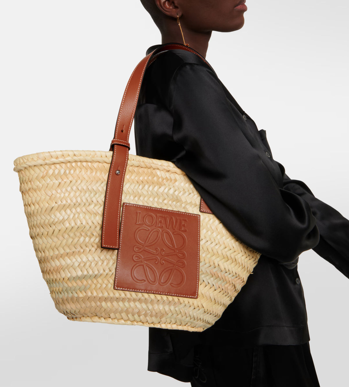 Loewe Medium Basket in palm leaf and calfskin