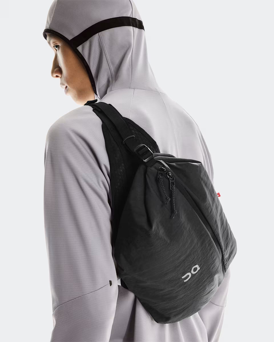On Sling Pack 9L  -  Magnet | Black