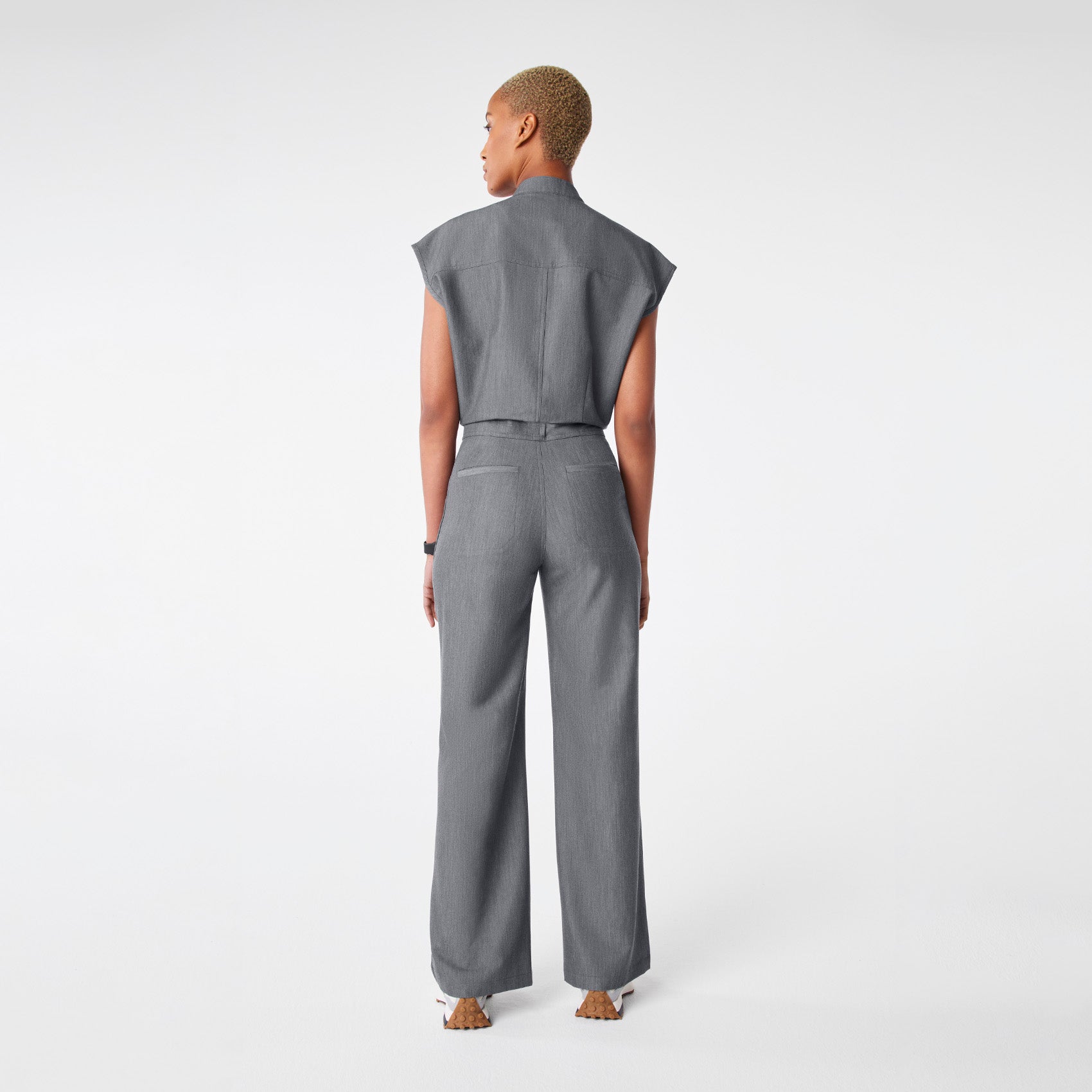 FIGS Rafaela Cargo Wide Leg ScrubJumpsuit™-Graphite – Kanadadan Kapına