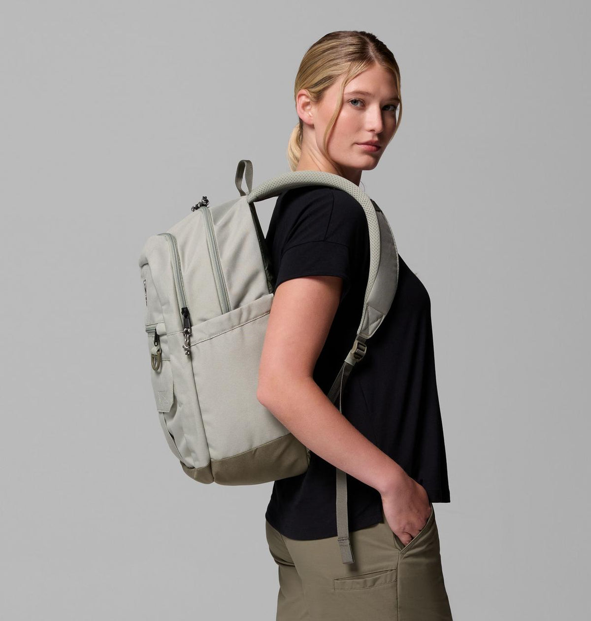 Columbia Buxton 26L Backpack  -  Safari, Stone Green