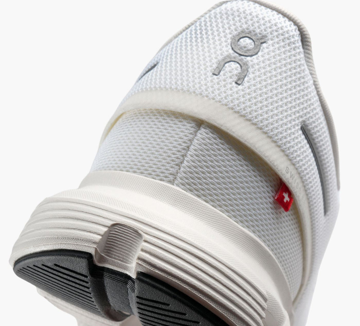 On Cloud Men Cloud 6 Wide  -  WHITE/WHITE