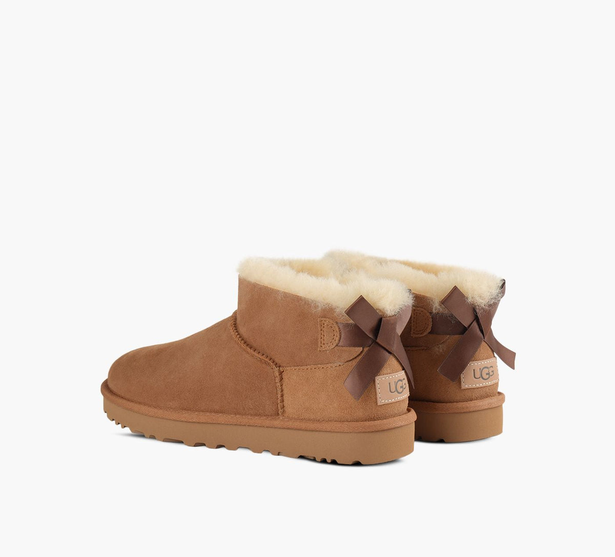 Ugg Women's ULTRA MINI BAILEY BOW-CHESTNUT
