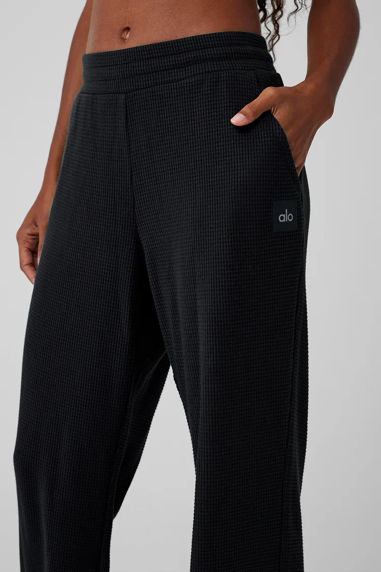 Alo Yoga Waffle Weekend Escape Jogger - Black – Kanadadan Kapına Alo Yoga Waffle Weekend Escape Jogger - Black – Kanadadan Kapına