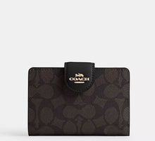 Coach Medium Corner Zip Wallet In Signature - Gold/Walnut/Black