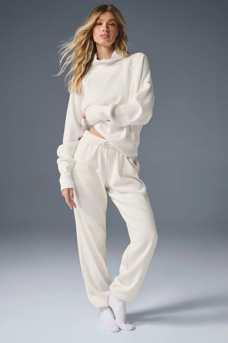 Alo Yoga Waffle Weekend Escape Jogger  -  Ivory