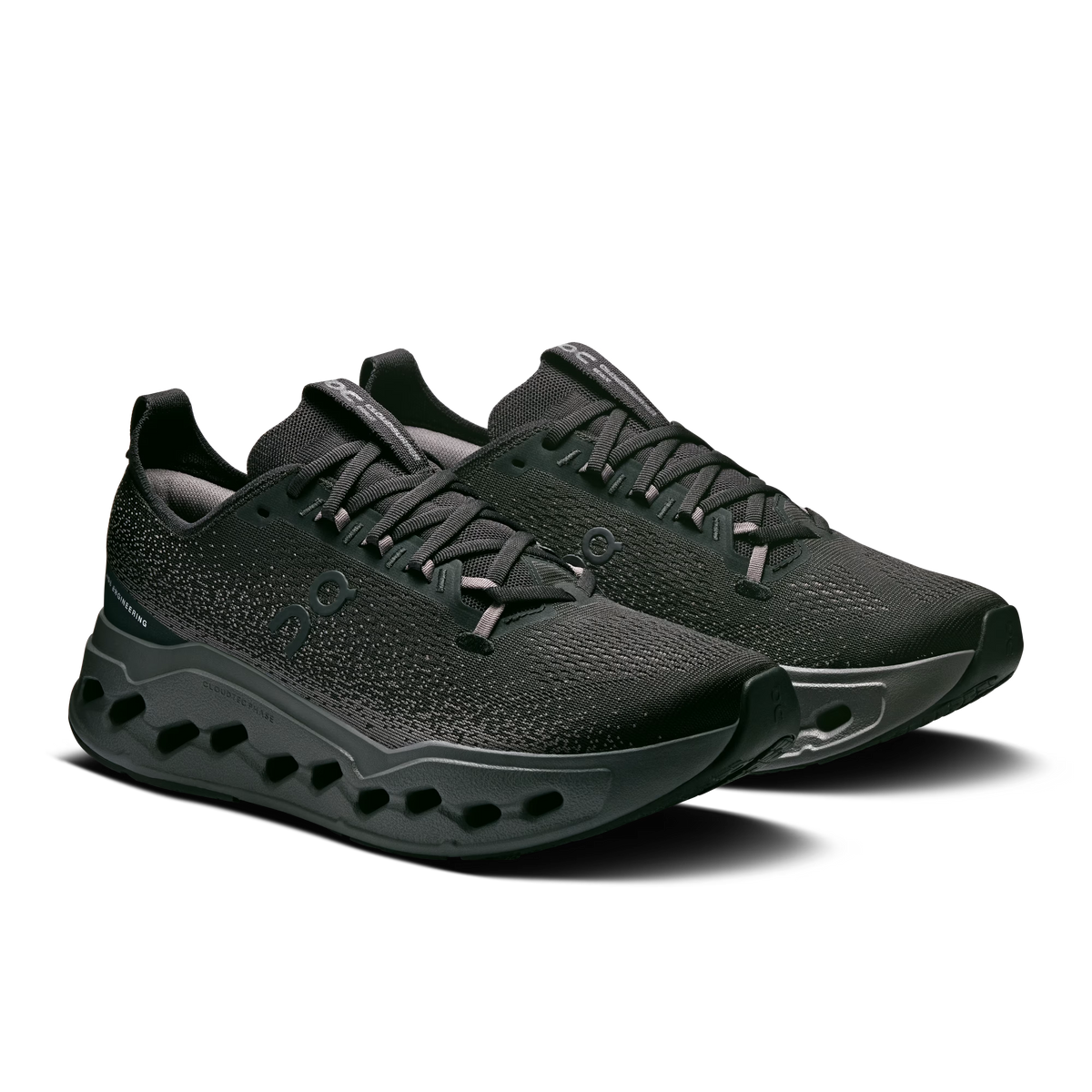 ON Cloud Men Cloudsurfer Max-Black | Eclipse