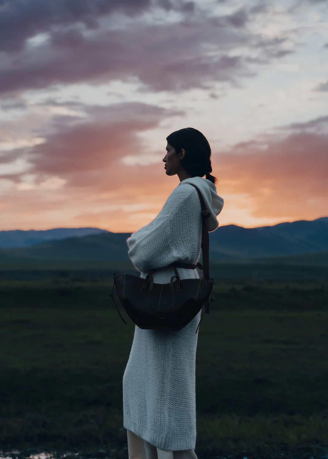 Polène Cyme Mini EDITION TEXTURED BLACK WITH ECRU STITCHING