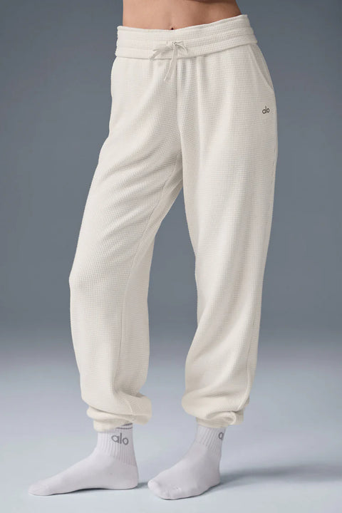 Alo Yoga Waffle Weekend Escape Jogger  -  Ivory