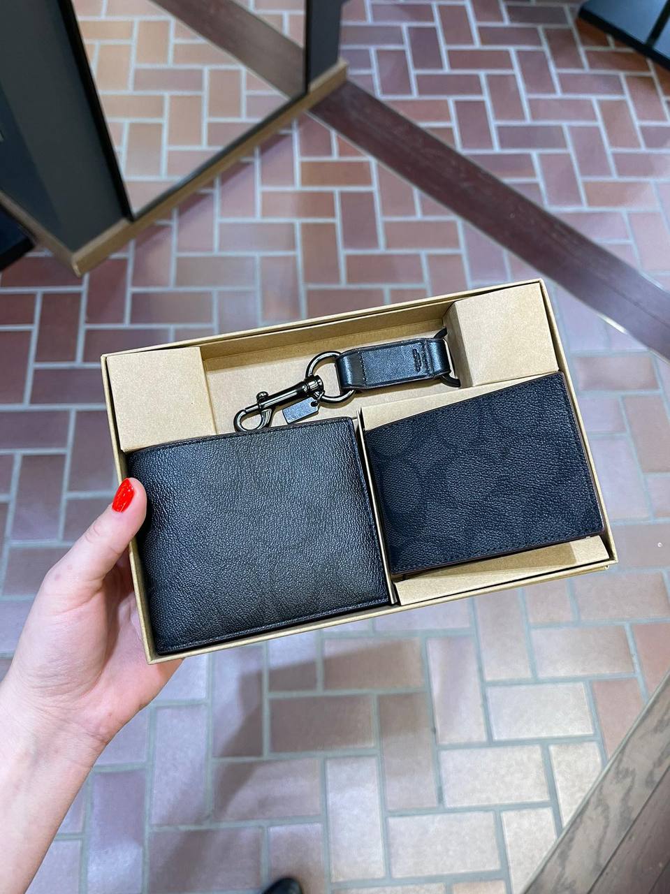 Coach Boxed 3-In-1 Wallet Gift Set In Signature - Gunmetal/Charcoal/Black - Hemen Teslimde