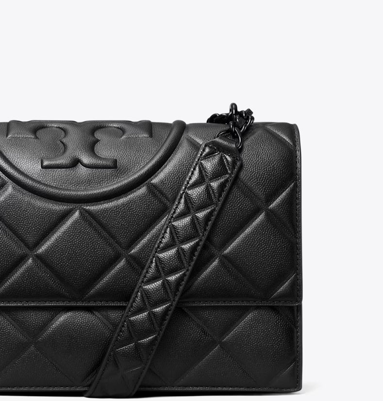 TORY BURCH SMALL FLEMING POLISHED-GRAIN SHOULDER BAG - Black / Black