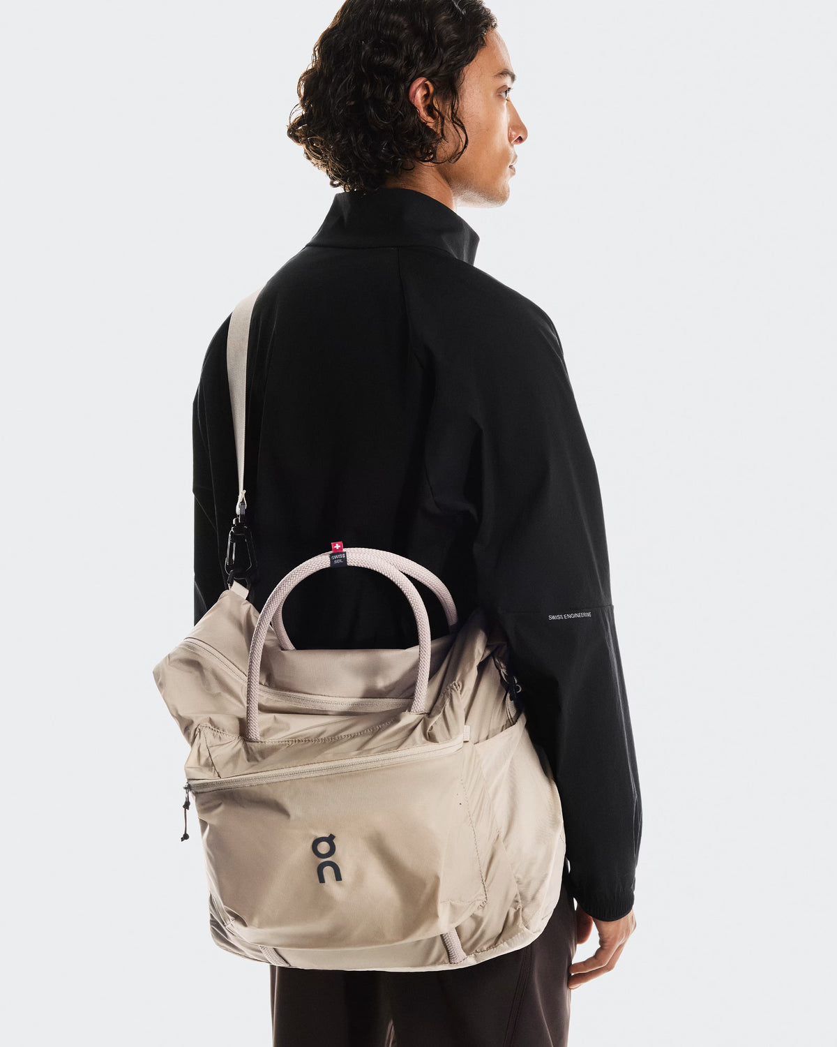 On Track Pack 35L Lite  -  Sand
