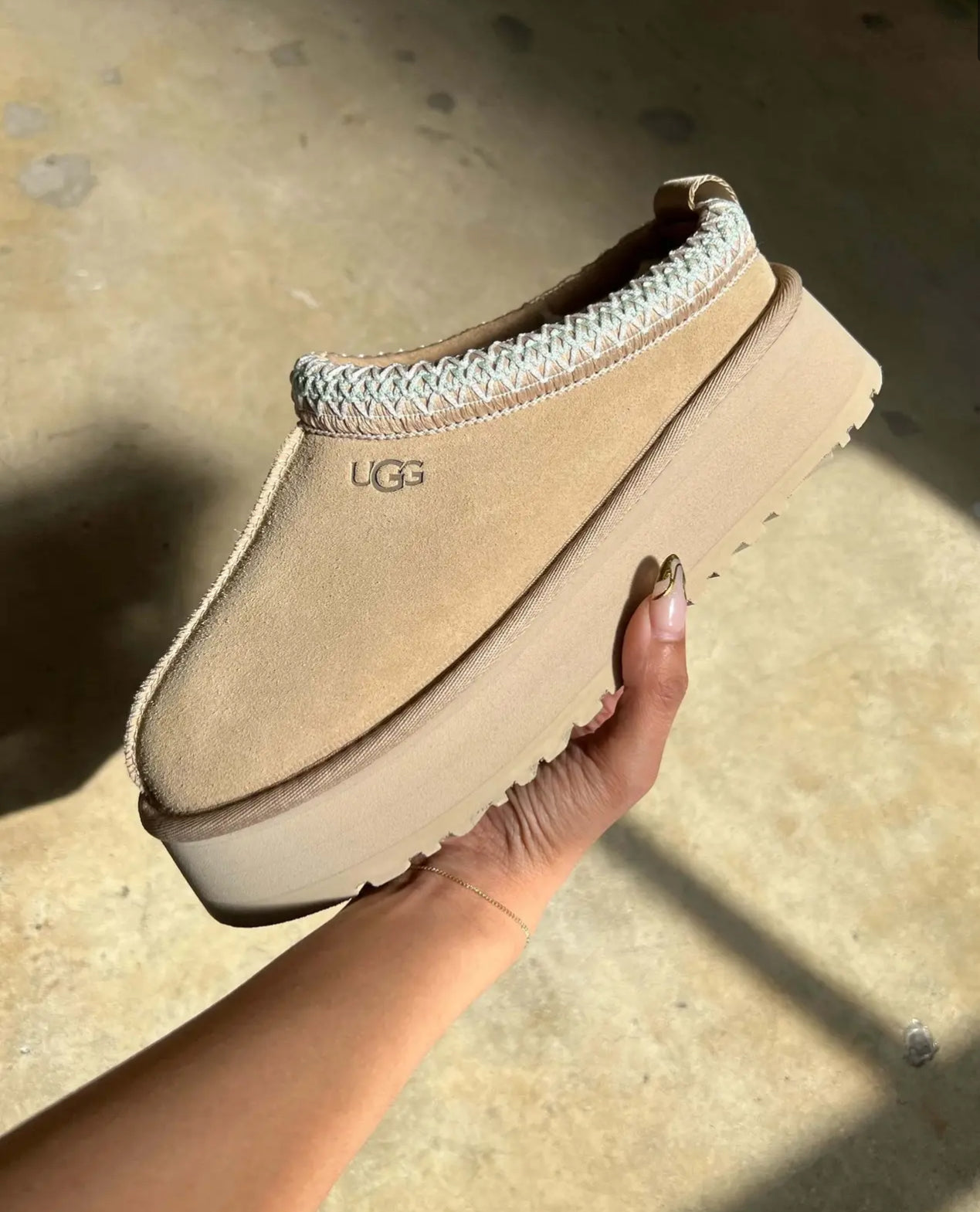 Ugg Women's Tazz II Color: Color: Sand – Kanadadan Kapına