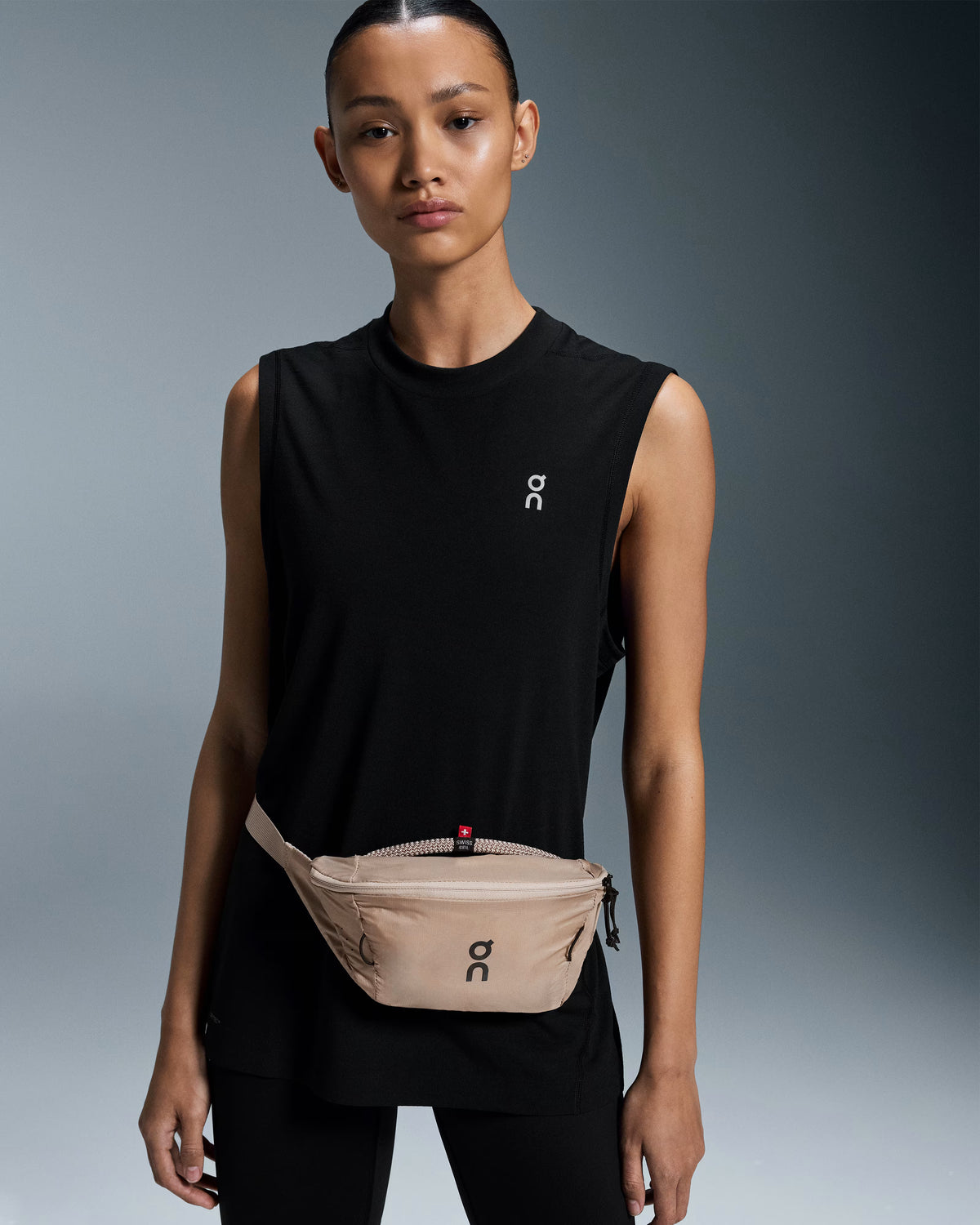 On Waist Pack 2L Lite  -  Sand