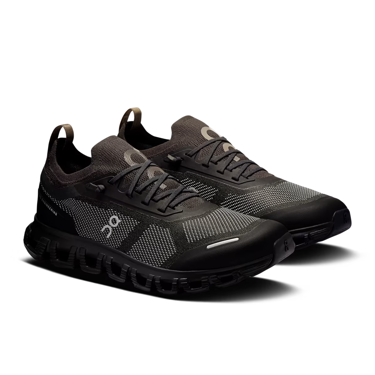 On Cloud Women Cloud 6 Versa - Black | Eclipse