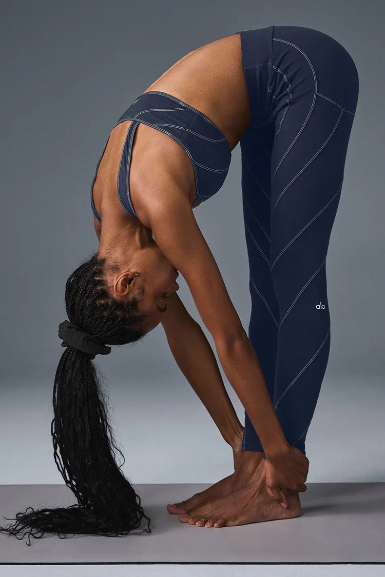 Yuk mashinasida porno video