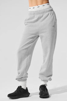 Alo Yoga Accolade Sweatpant  -  Athletic Heather Grey