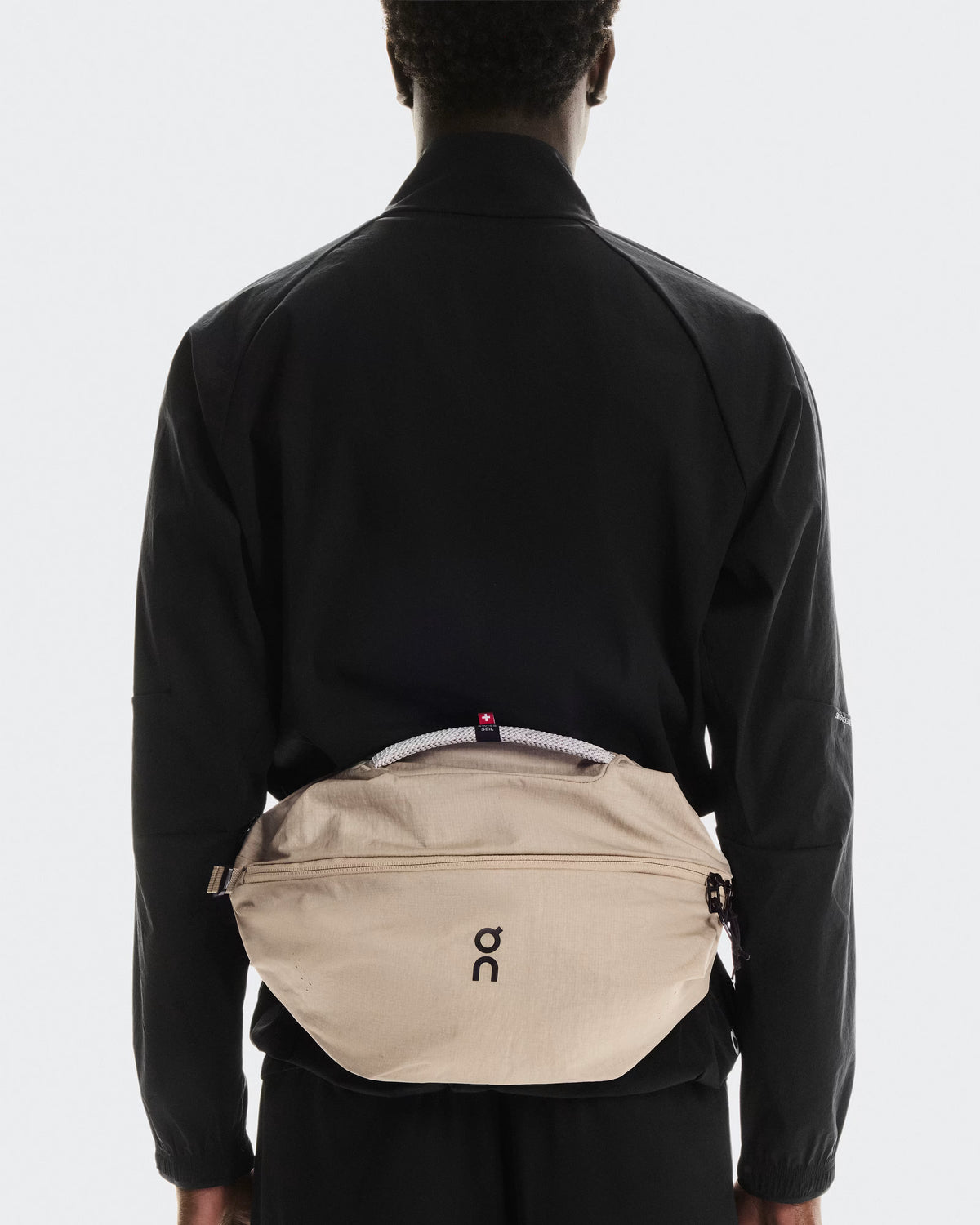 On Sling Pack 9L  -  Sand | Black