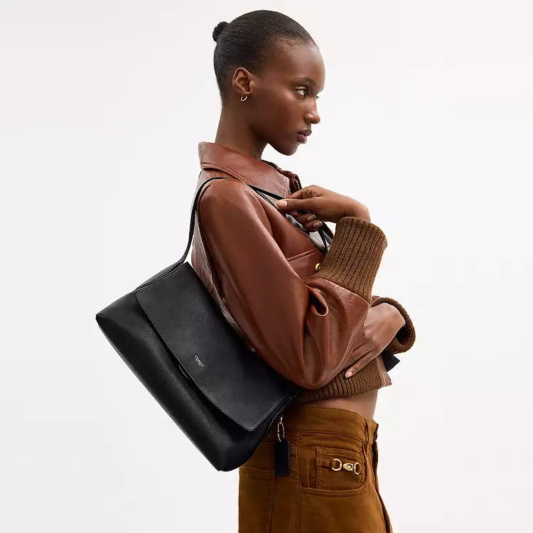 Coach Chelsea Shoulder Bag 30 - Brass/Black – Kanadadan Kapına