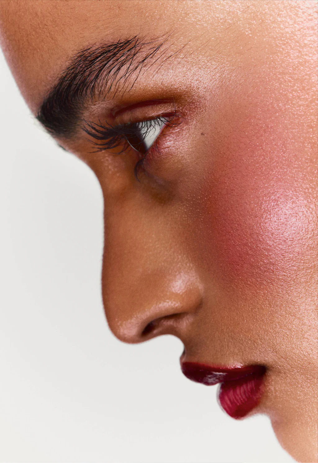 Rhode the fall duos Pocket Blush in Sleepy Girl and Peptide Lip Tint in Raspberry Jelly