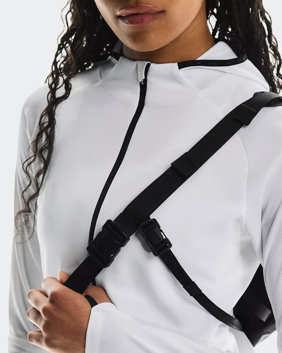 On Sling Pack 9L  -  Magnet | Black