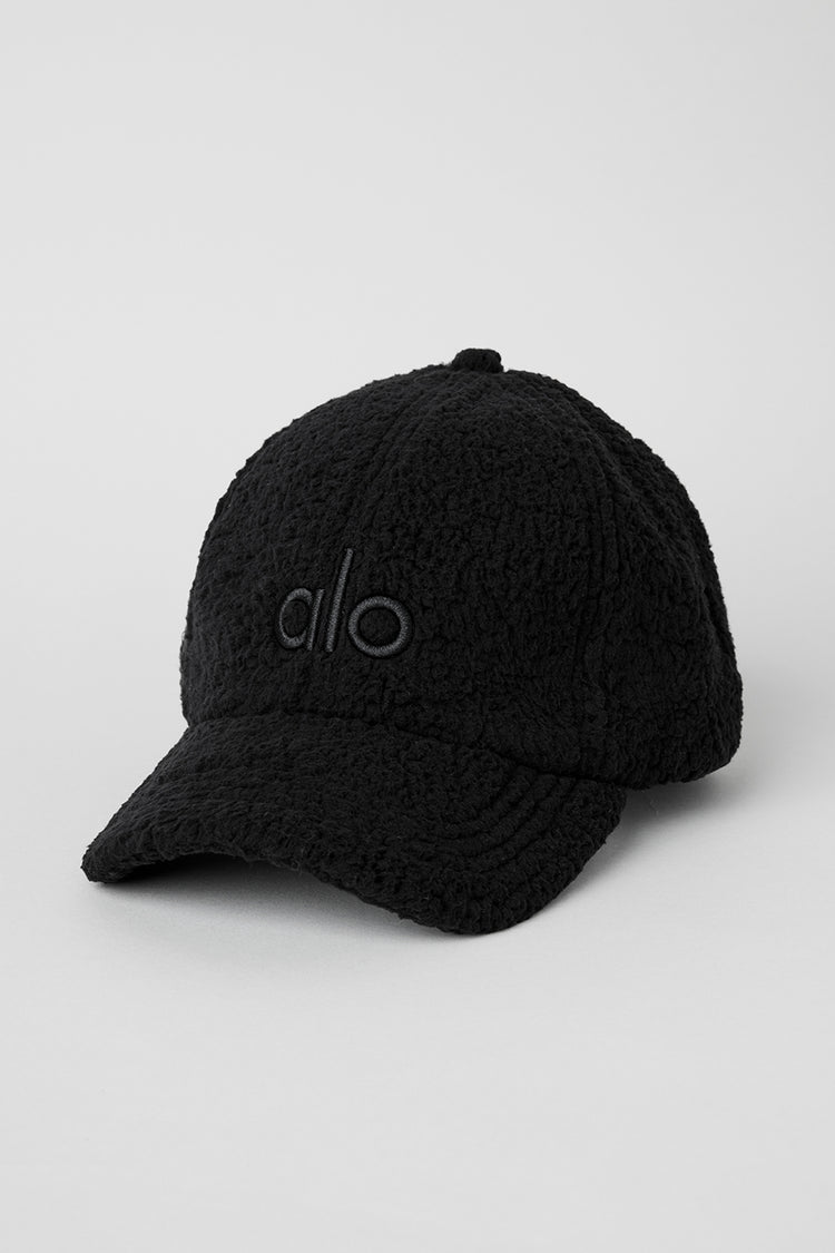 Alo Yoga Micro Sherpa Off-Duty Cap - Hemen Teslimde