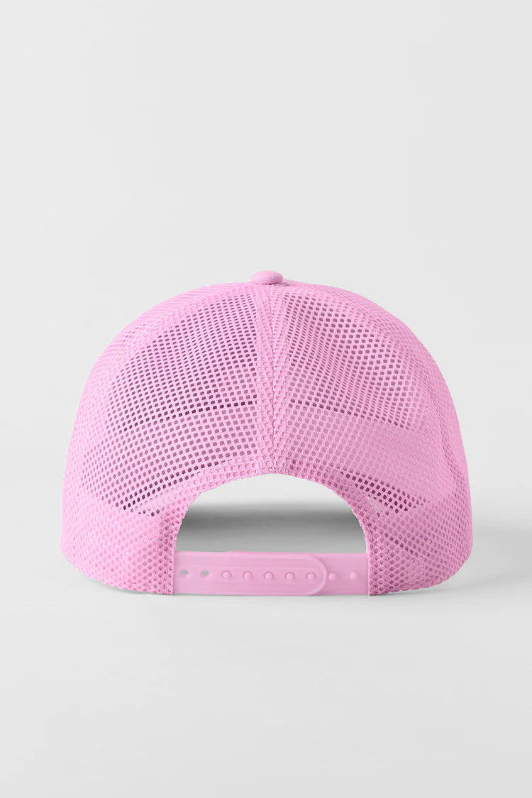 Alo Yoga District Trucker Hat - Candy Heart Pink – Kanadadan  display picture 1