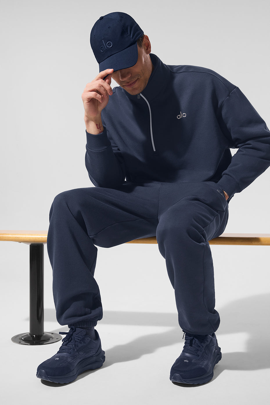 Alo Yoga Performance Off-Duty Cap - Navy/Navy – Kanadadan Kapına