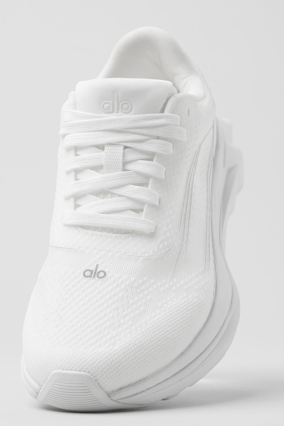 Alo Yoga Alo Runner  -  White/White