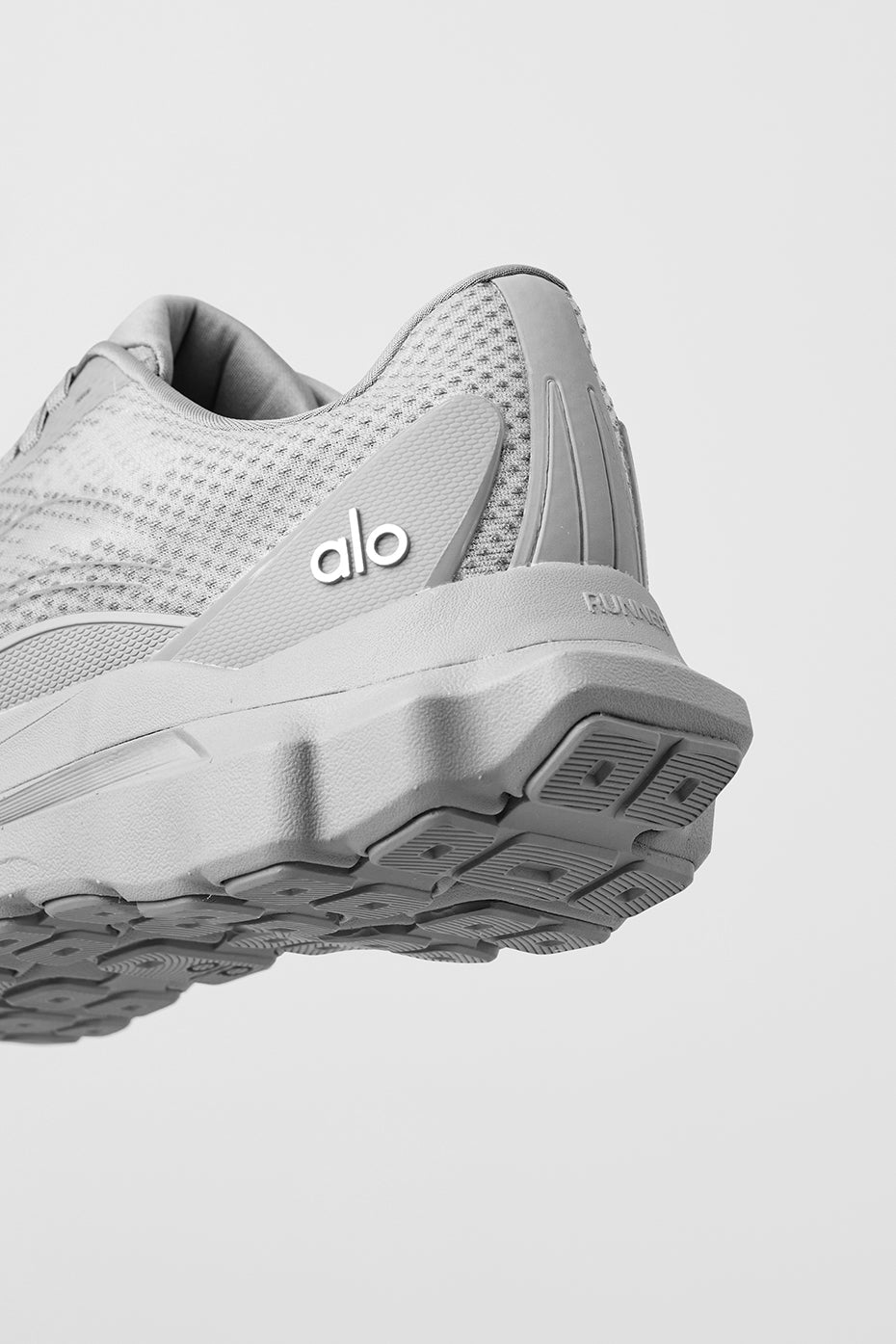 Alo Yoga Alo Runner  -  Grey/Grey