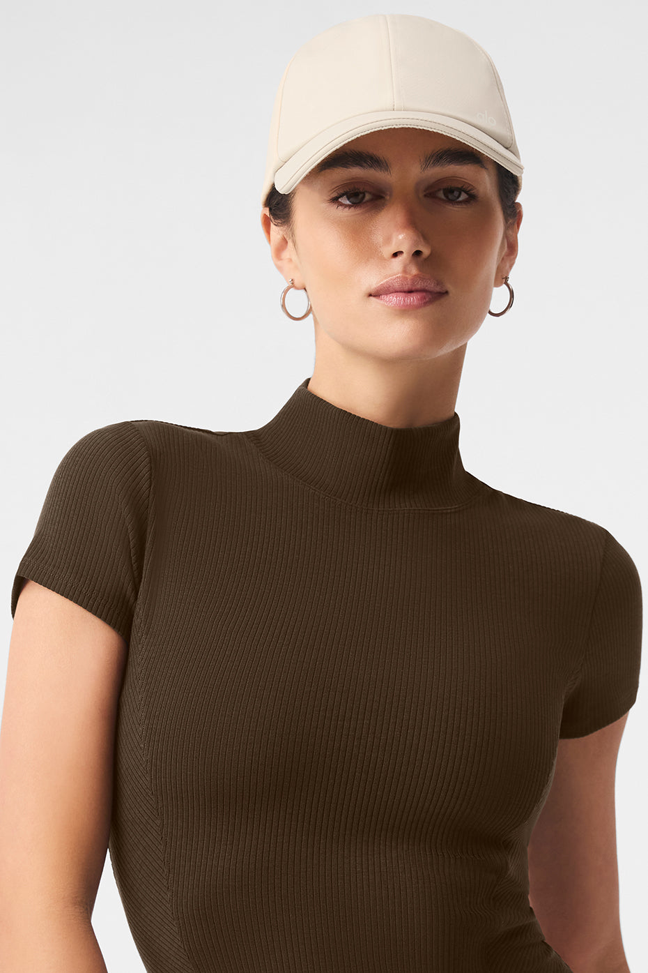 Alo Yoga Satin Off-Duty Cap  -  Creme