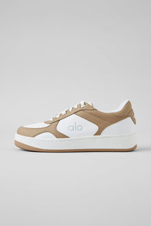 Alo Yoga Alo Recovery Mode Sneaker  -  Gravel/ White