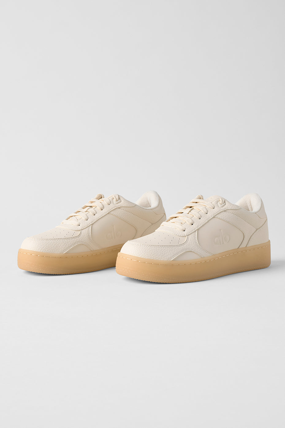 Alo Yoga Alo Recovery Mode Sneaker  -  Clay