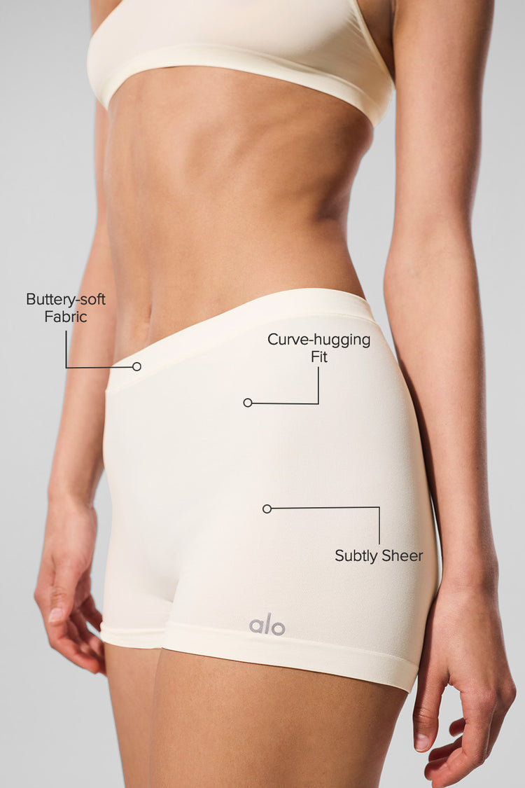 Alo Yoga Sheer Glow Boyshort-Ivory