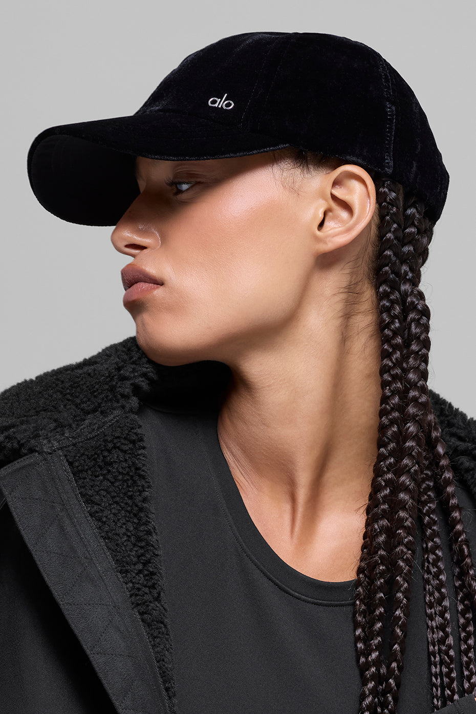 Alo Yoga Velvet Off-Duty Cap - Black – Kanadadan Kapına